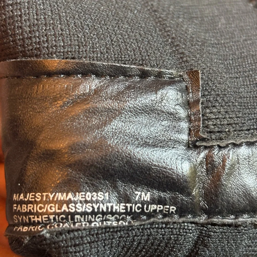 Steve Madden knit and rhinestone booties. - Picture 6 of 7